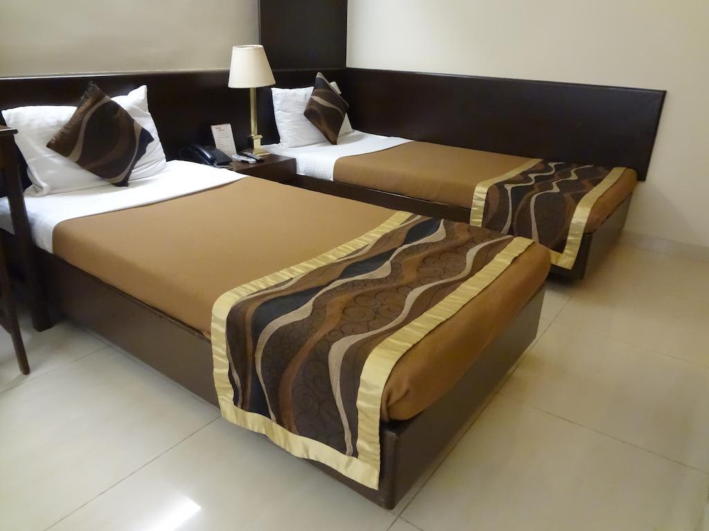 Avion Hotel Bombay Habitación foto